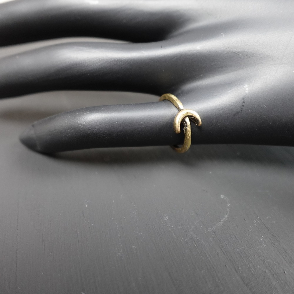 Gold Tone Crescent Moon Ring Hammered Celestial Band Size 4.5